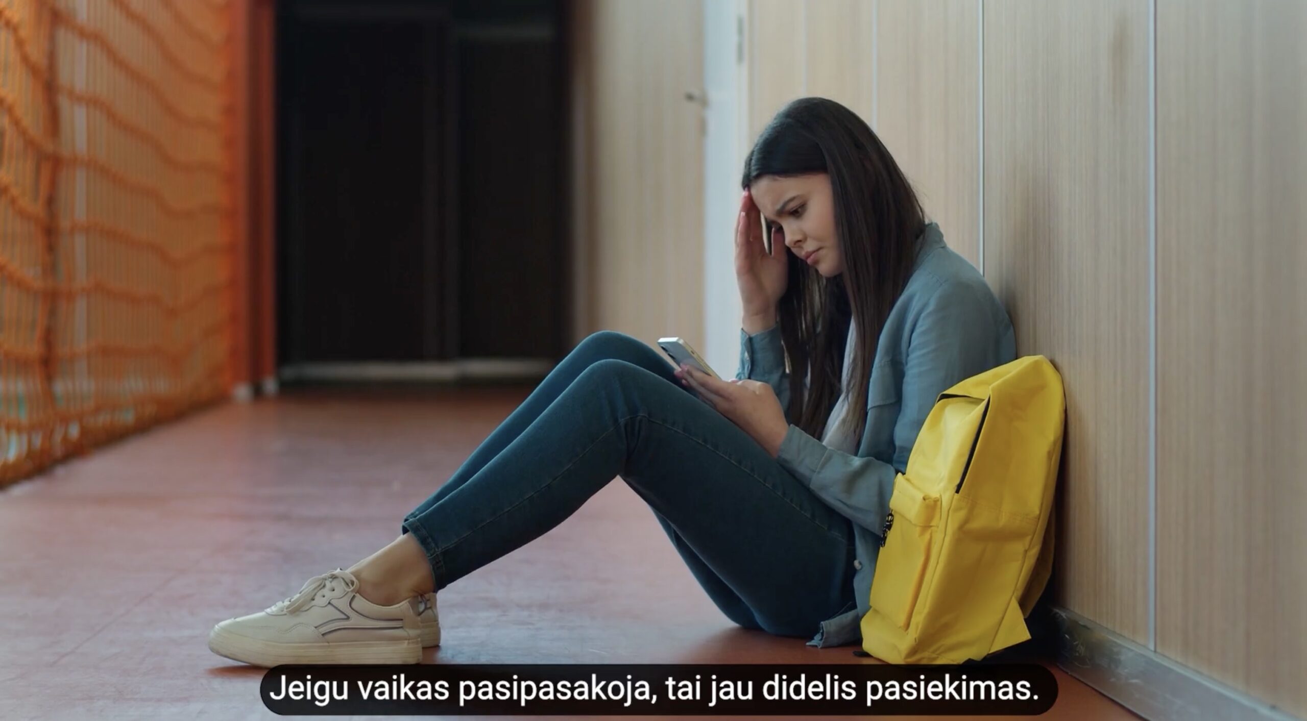 Iš vaiko tyčiojasi dėl šeimos mažų pajamų. Kaip sustabdyti patyčias?